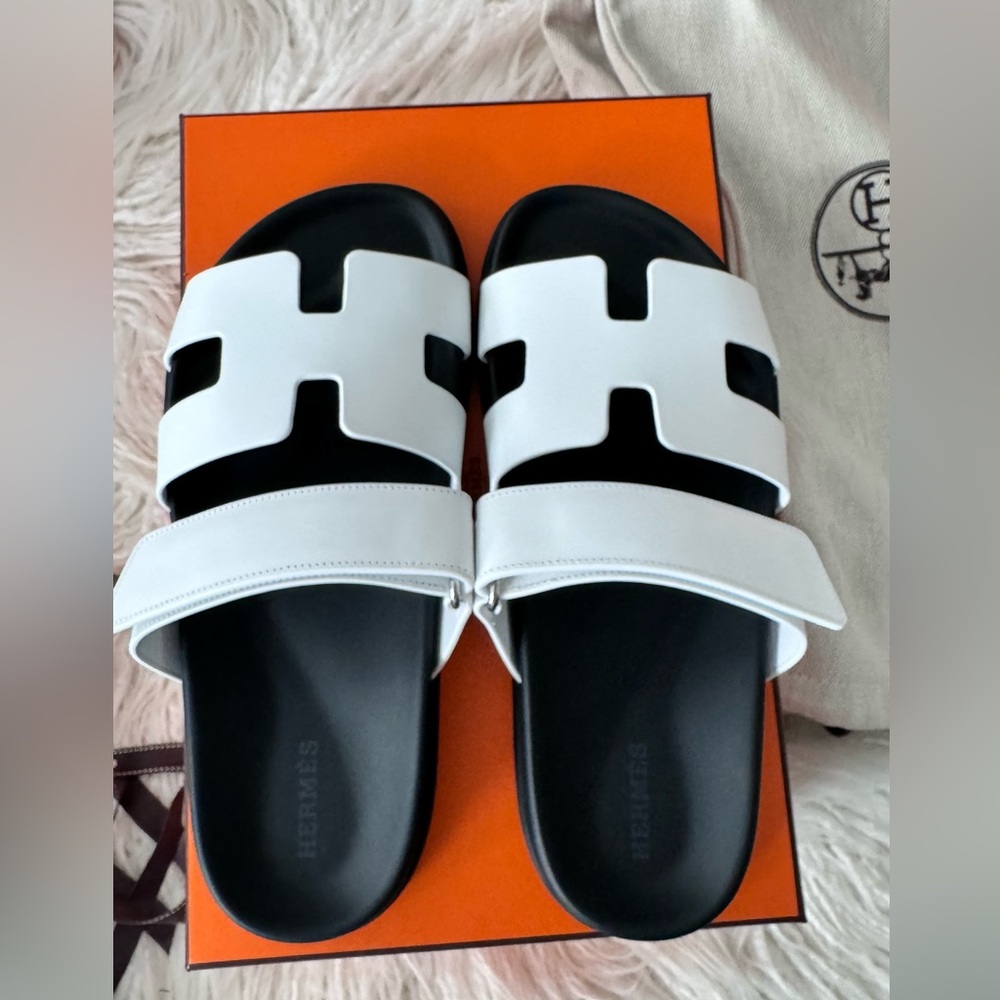 Hermes Chypre sandal blanc size38 SOLD